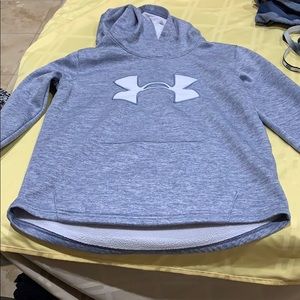 Under armour sweatshirt